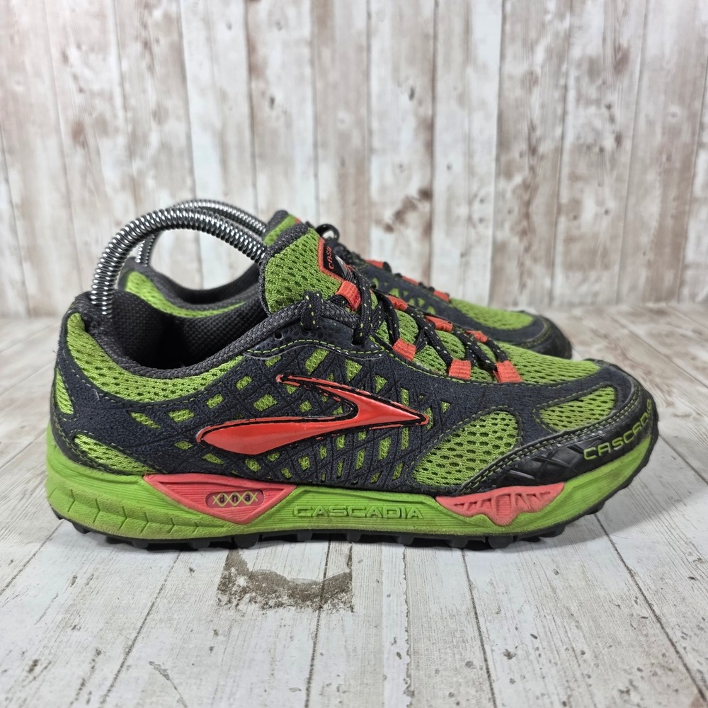 Brooks Cascadia 8 Womens Trail Running Shoes Green Grey Red 1201351B040 Size 8.5